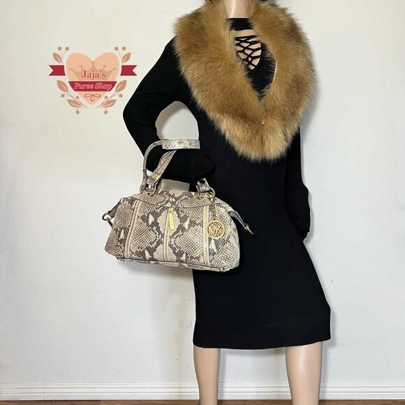 🖤Michael Kors Leather Satchel & Crossbody Purse🖤 - Picture 11 of 17